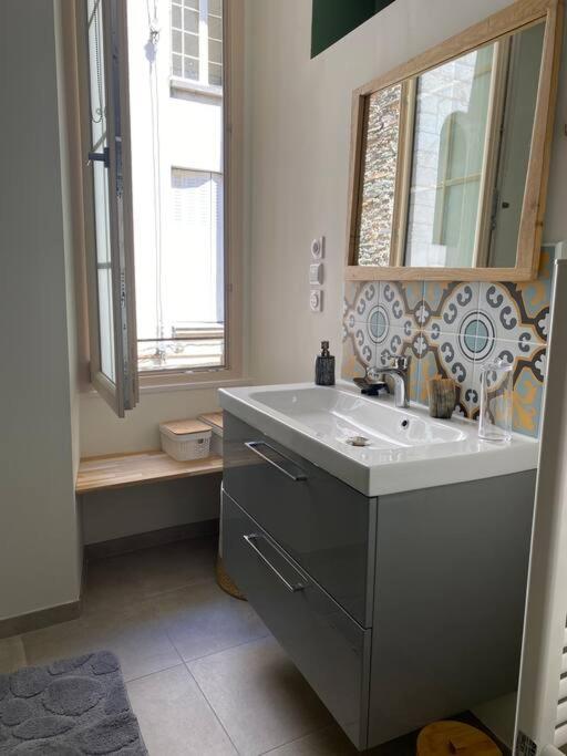 Appartement Cosy Hyper Centre, Tres Tranquille อองเชร์ ภายนอก รูปภาพ