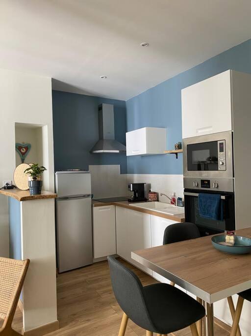 Appartement Cosy Hyper Centre, Tres Tranquille อองเชร์ ภายนอก รูปภาพ