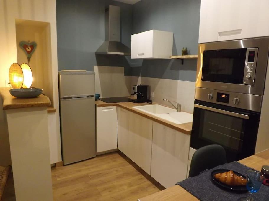 Appartement Cosy Hyper Centre, Tres Tranquille อองเชร์ ภายนอก รูปภาพ